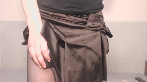 Snapshot of the_basic_instinctt chatting on January 29, 12:33 am Eva online show from January 29, 12:33 am