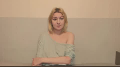 Snapshot of the_basic_instinctt chatting on November 25, 11:16 pm Eva online show from November 25, 11:16 pm