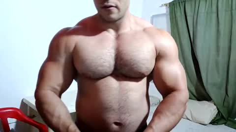 Snapshot of the_beastmuscle chatting on September 15, 10:10 pm beast online show from September 15, 10:10 pm