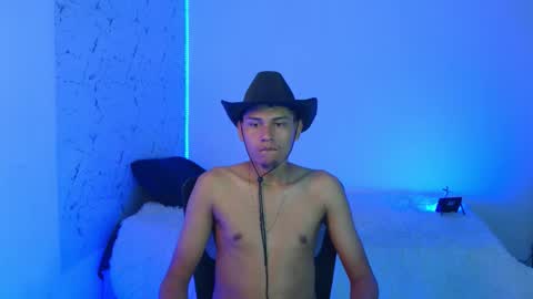 Snapshot of the_crack71 chatting on November 28, 2:53 pm Sean OPry online show from November 28, 2:53 pm