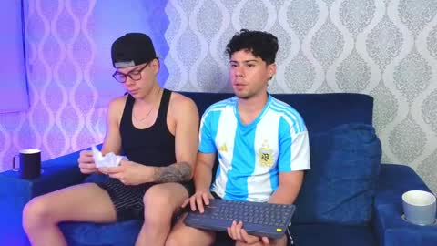 Ithan and Leo online show from October 2, 7:26 am