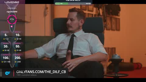 Snapshot of the_dilf chatting on December 15, 6:59 pm The DILF - online show from December 15, 6:59 pm