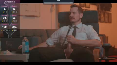 Snapshot of the_dilf chatting on February 10, 3:53 pm The DILF - online show from February 10, 3:53 pm