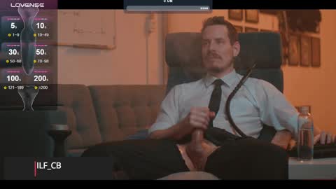 Snapshot of the_dilf chatting on February 25, 11:08 am The DILF - online show from February 25, 11:08 am