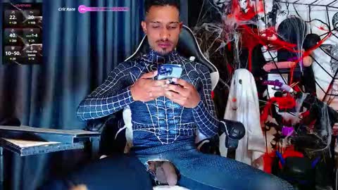 Snapshot of the_dog_lian chatting on October 29, 12:18 pm the dog lian online show from October 29, 12:18 pm