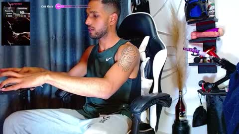 Snapshot of the_dog_lian chatting on November 20, 12:11 am the dog lian online show from November 20, 12:11 am