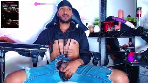 Snapshot of the_dog_lian chatting on December 2, 12:27 am the dog lian online show from December 2, 12:27 am