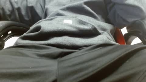 Snapshot of the_finger_in_ur_butt chatting on February 26, 6:23 am the_finger_in_ur_butt online show from February 26, 6:23 am