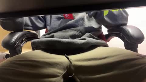 the_finger_in_ur_butt online show from March 4, 5:35 am