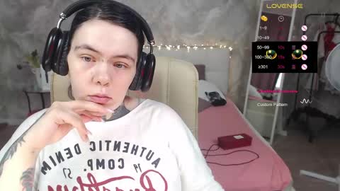 the_ice_owl online show from March 19, 2:04 am