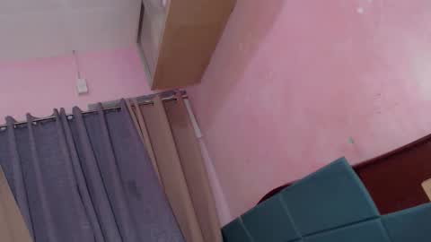 Snapshot of the_ladyboy_nextdoor69 chatting on February 13, 9:11 pm the_ladyboy_nextdoor69 online show from February 13, 9:11 pm