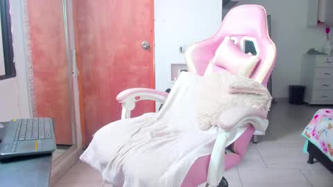 IGAleja queen1 online show from April 16, 3:13 pm