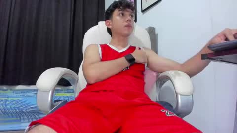 Snapshot of the_skinnyguys chatting on September 11, 11:05 pm the_skinnyguys online show from September 11, 11:05 pm