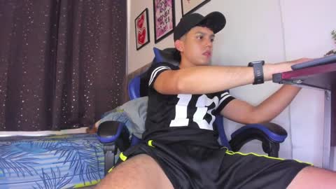 the_skinnyguys online show from April 5, 9:56 pm