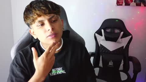 Danny online show from April 7, 6:03 am