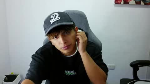 Danny online show from April 24, 2:36 am