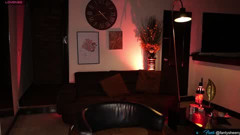 Snapshot of thea_ome chatting on December 20, 12:19 am Thea online show from December 20, 12:19 am