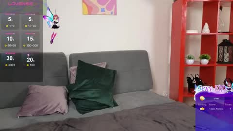 thea_quill online show from April 16, 9:39 pm