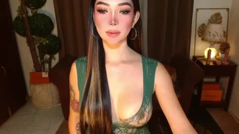 thea_whong online show from March 25, 2:50 am