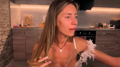 Snapshot of thearte1 chatting on September 19, 5:35 pm J online show from September 19, 5:35 pm