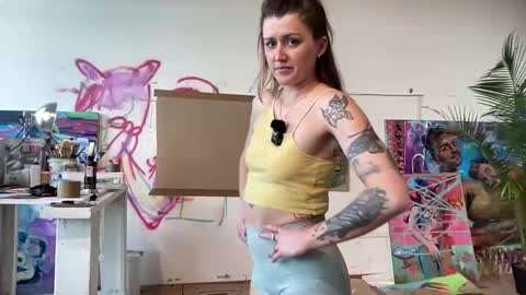 Arabella online show from April 9, 10:15 pm