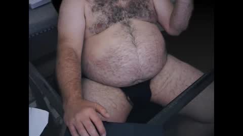 Snapshot of thebearking69 chatting on September 21, 5:53 am The Bear King online show from September 21, 5:53 am