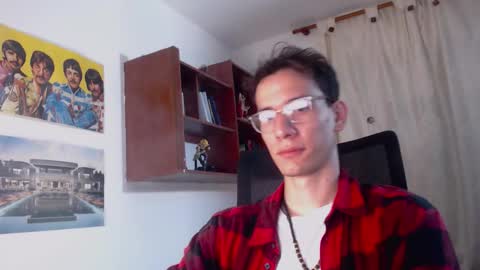 Axel online show from November 9, 6:33 am