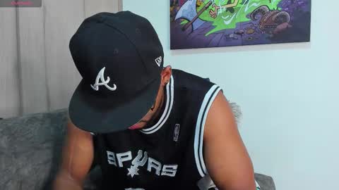 theblack_frank online show from December 17, 1:28 pm