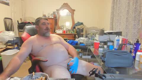 Snapshot of thecajunbator2 chatting on June 3, 10:15 pm Cajunbator online show from June 3, 10:15 pm