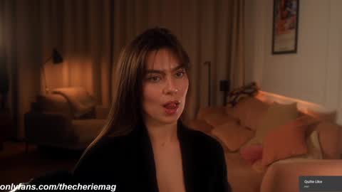 Snapshot of thecherie chatting on November 27, 8:44 pm Cherie online show from November 27, 8:44 pm