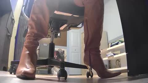 thecowboy_74 online show from May 7, 2:28 am