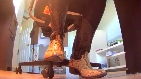thecowboy_74 online show from July 11, 3:48 pm