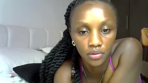 SWEET FREAKY DOLL online show from October 30, 9:59 pm