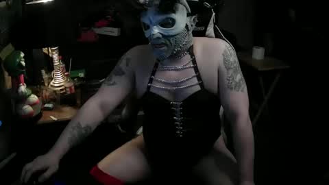 Snapshot of thedemonlord93 chatting on January 28, 7:53 am thedemonlord93 online show from January 28, 7:53 am