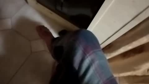 Snapshot of thedo121111 chatting on October 9, 1:25 am thedo121111 online show from October 9, 1:25 am