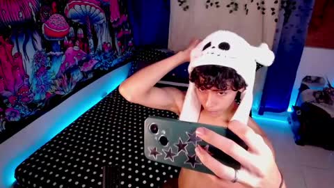 ethan online show from April 7, 5:19 am