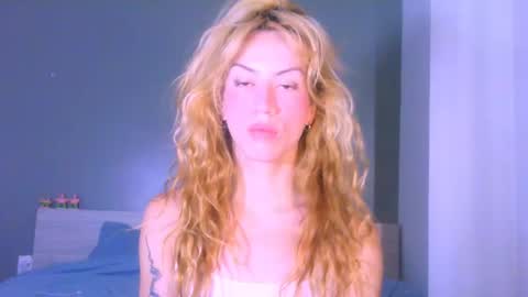 Yolanda online show from April 17, 11:41 pm