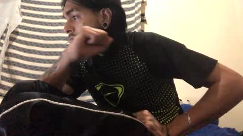 independent Model online show from February 6, 5:46 am