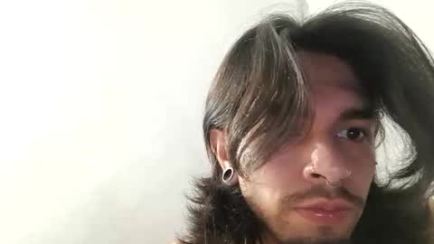 independent Model online show from March 6, 8:30 am