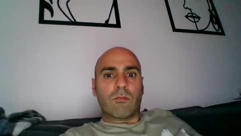 Snapshot of thegame323 chatting on December 22, 9:09 pm thegame323 online show from December 22, 9:09 pm