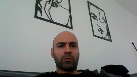 Snapshot of thegame323 chatting on January 22, 7:14 am thegame323 online show from January 22, 7:14 am