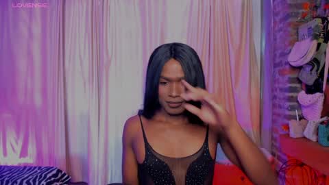 Goldie online show from April 7, 5:13 pm