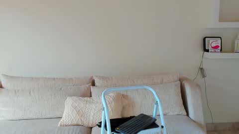 Snapshot of theinderhoot chatting on January 11, 3:09 pm theinderhoot online show from January 11, 3:09 pm