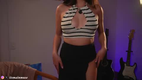 Snapshot of theirismuse chatting on October 8, 11:57 pm Iris online show from October 8, 11:57 pm