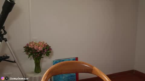 Iris online show from March 17, 11:08 pm