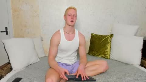 thejacob_d online show from April 21, 5:17 pm