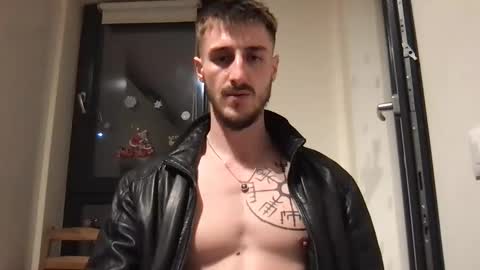 Snapshot of thejoker888 chatting on December 24, 1:59 am Master Joker online show from December 24, 1:59 am