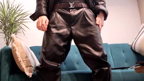 Snapshot of thejoker888 chatting on October 16, 11:06 pm Master Joker online show from October 16, 11:06 pm