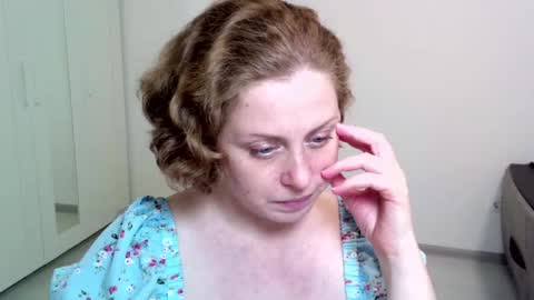 Snapshot of theladysblush chatting on December 9, 2:49 pm Ella online show from December 9, 2:49 pm