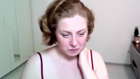 Snapshot of theladysblush chatting on December 28, 3:04 pm Ella online show from December 28, 3:04 pm